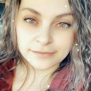 Meet your Posher, Deena